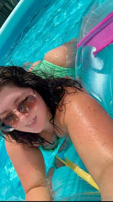 Suns out buns out 🌞🍑