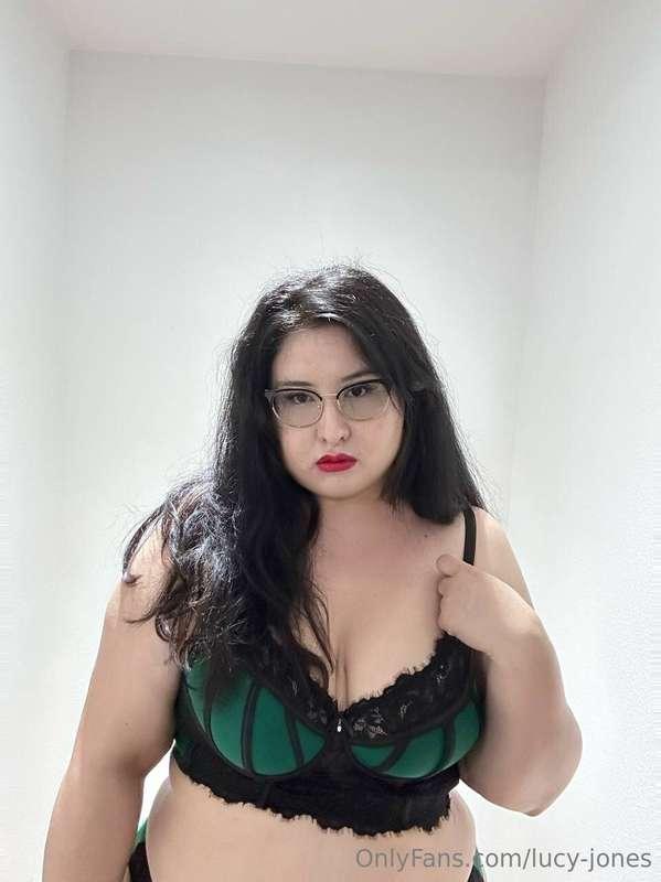 She told me she has a question to ask your cock😉 ⬇️https://o..