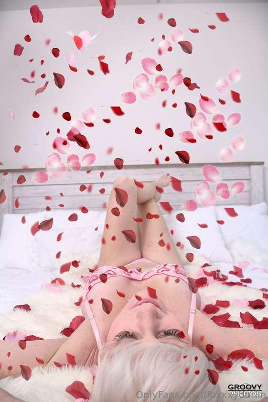 I want everyone to have a Happy Valentines Day!