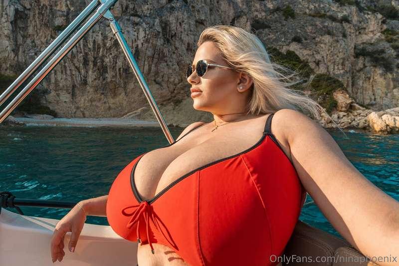 Finally got myself a custom made-to-measure bikini, but I st..