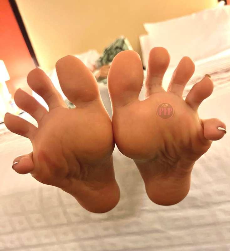 prettyfeetparis image #0
