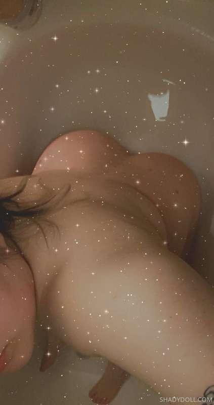 Cum bath with me 😈