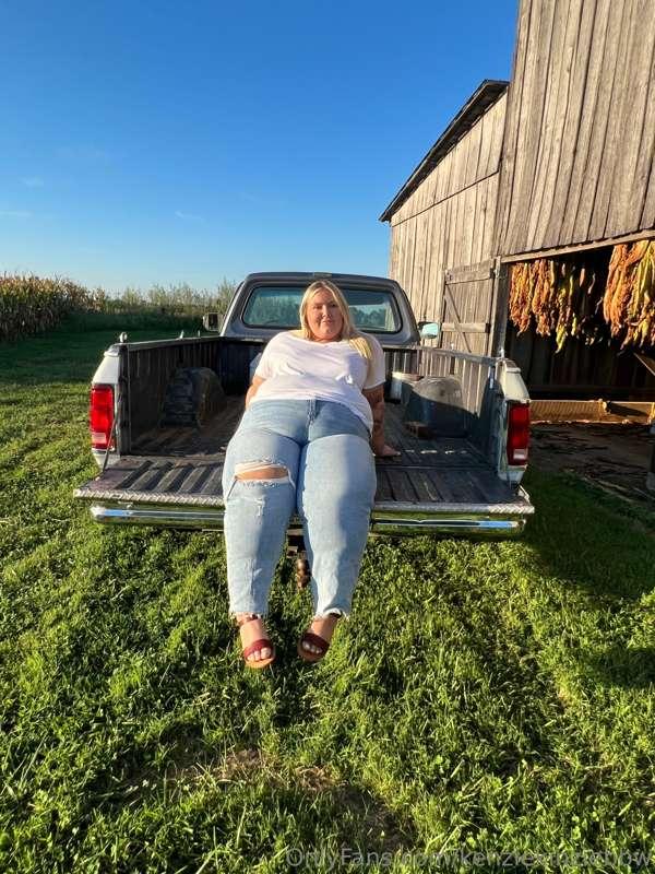 kenziekinziebbw image #6