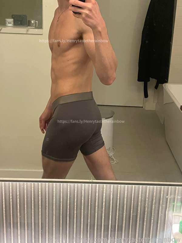 henrytastetherainbow image #0