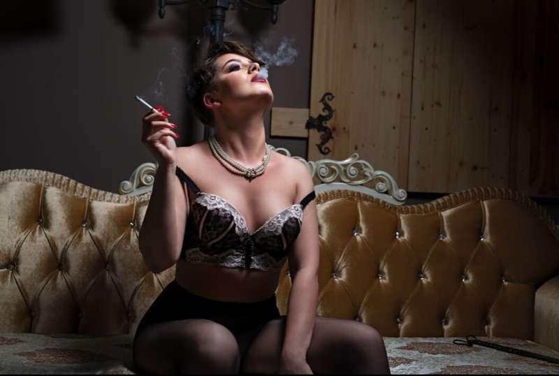 Smoking queen 🔥 #firequeen #smokingqueen