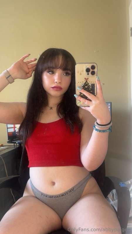 do you like curvy girls ?