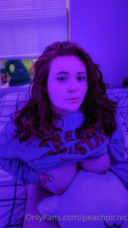 in love with this pic of myself 🥰🥰 feel free to show it to p..