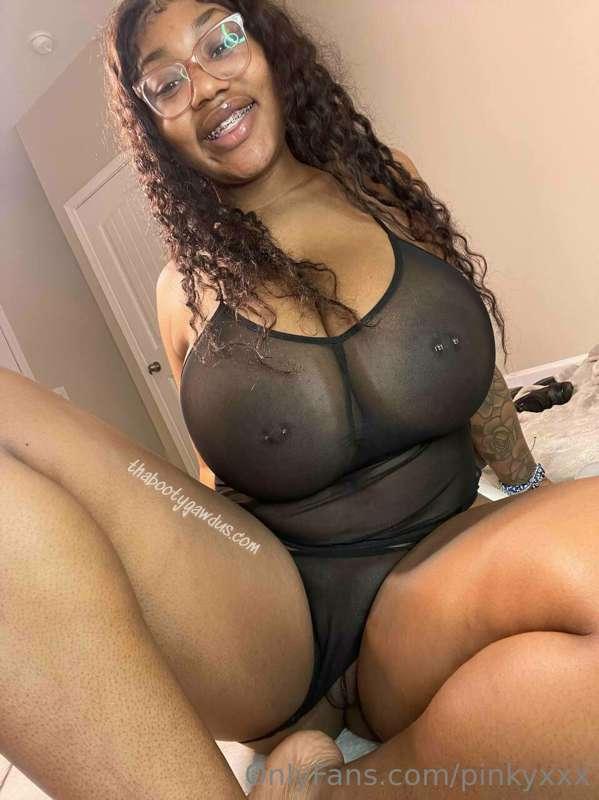 wanna taste of @thabootygawdus? 😍 she’s always down for a go..
