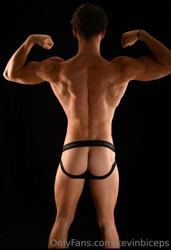 kevinbiceps image #1