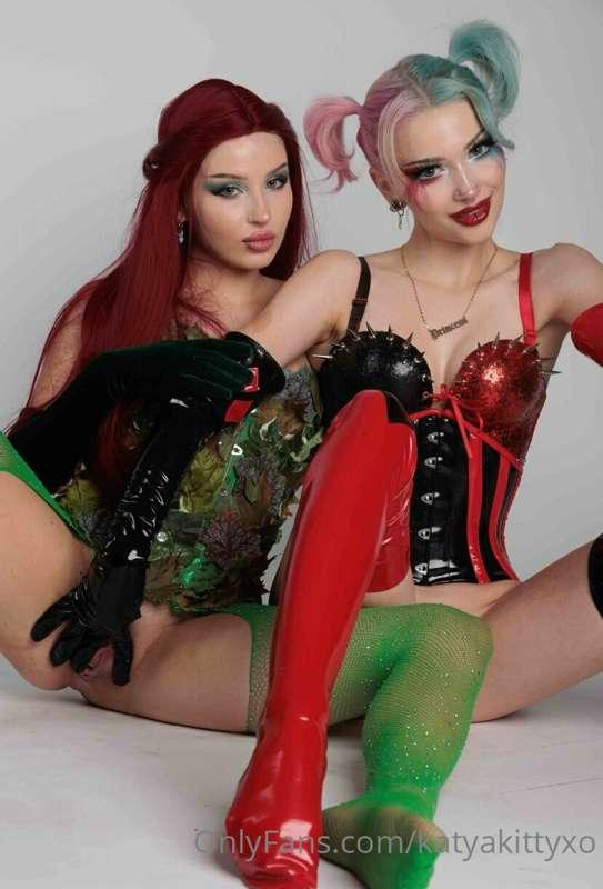 our full naughty harley x ivy photoset is on sale for $11 fo..