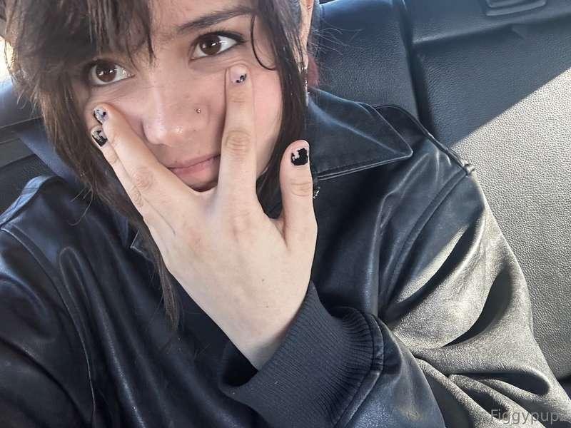 look into my EYEEEES >:} Photo dump -> Swipe for ASS ✨