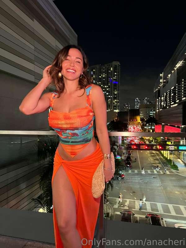 *Miami glow* 🌴☺️ Any recommendations what to do while I’m he..