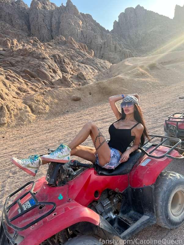 🎬🔥🥽

#ride#desert#buggy#quadbike#girl#hot#cautious 