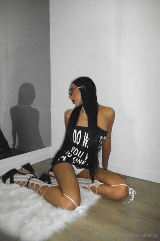 alishaonly image #1