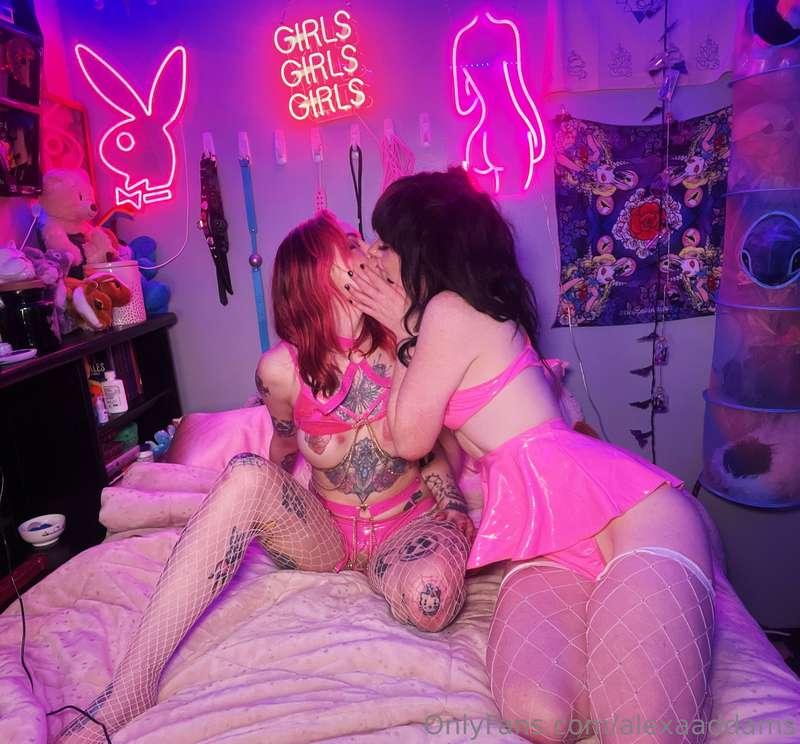 If @clownpie69 and I were to do another collab, what would y..