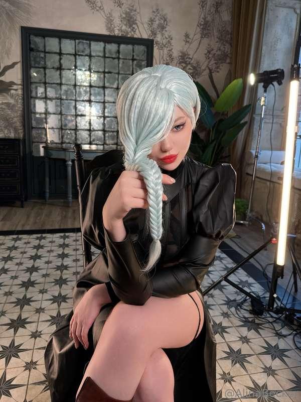Would you be this sorcerers lil secret? 🤫 DM me >;)