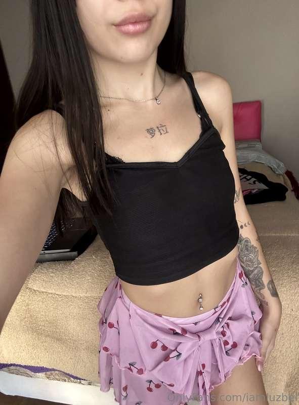 Swipe to undress me 🙊🥰