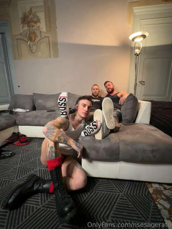 Giovedì h 15:00 uscirà il nuovo video com @giacon & @mattew8..
