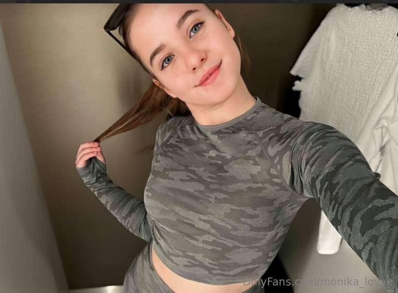 🔞@leylacool IS WET RIGHT NOW🔞
Wet & wild @leylacool loves sh..
