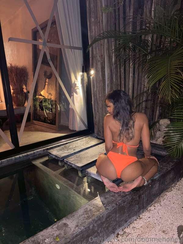 I look innocent, but VIP knows better 😇😈👉 Come see what I re..