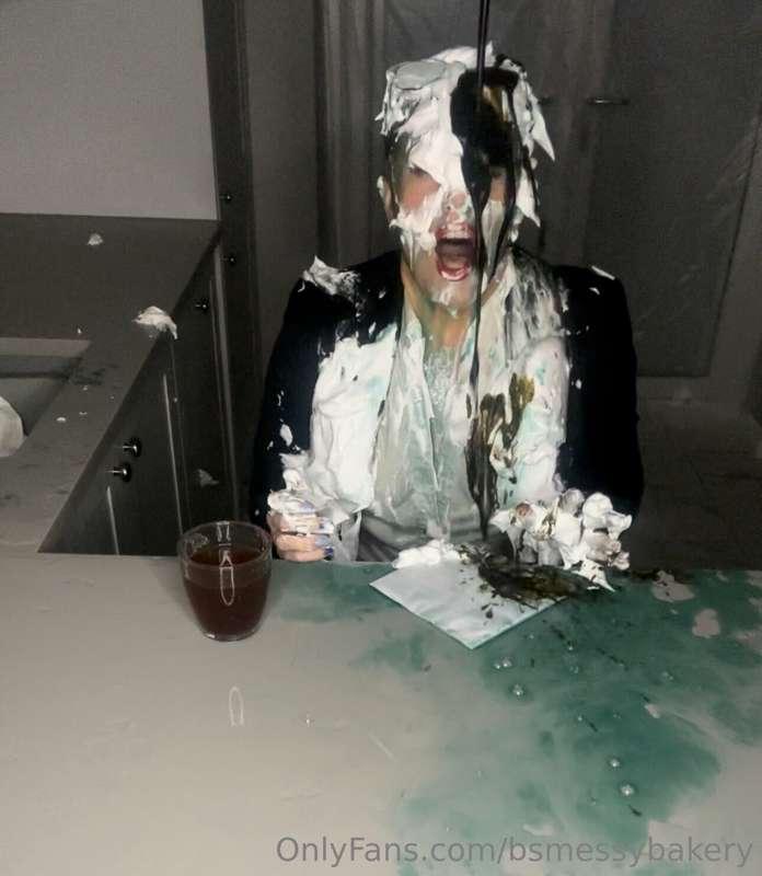 bsmessybakery image #14