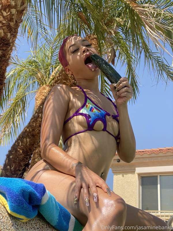 Y’all miss me? Follow the drip.............