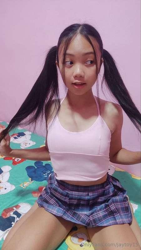 Hi daddy 😍💕 I am up to trouble today 😝💕 hope you don't mind ..