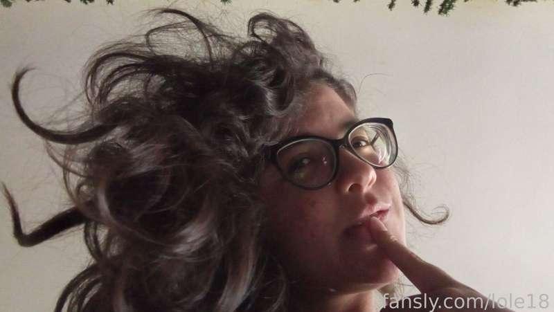 Tonight I can be your naughty girl 
🔥🤭


#Naughty #lole18 #petite #cute #glasses #gym #nerd #loli #natural #smalltits
