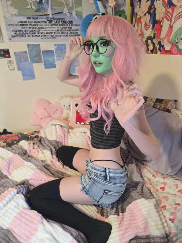 zombie girl