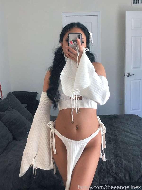 theeangelinex image #7