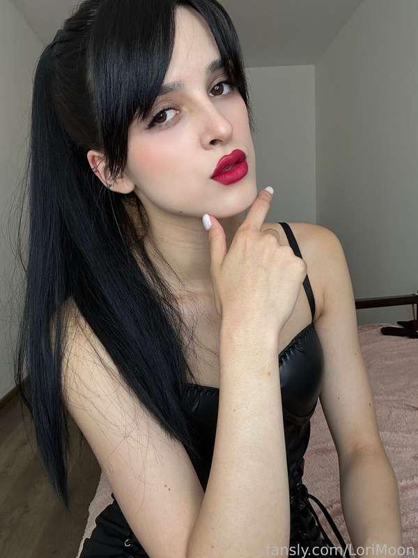 lorimoon image #1