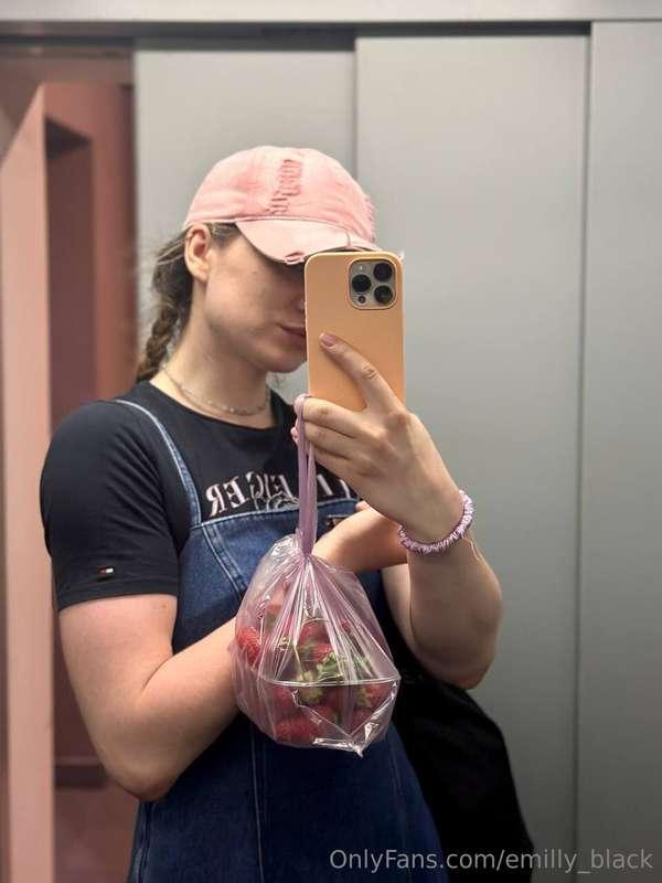 I love strawberries. It has a lot of vitamin C. This is very..