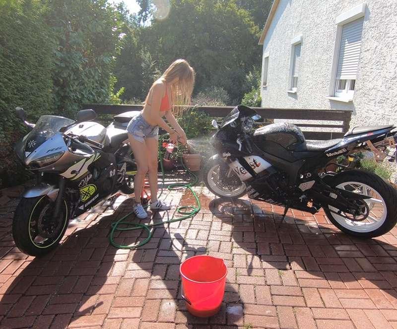 would you want me to wash your bike? 💦