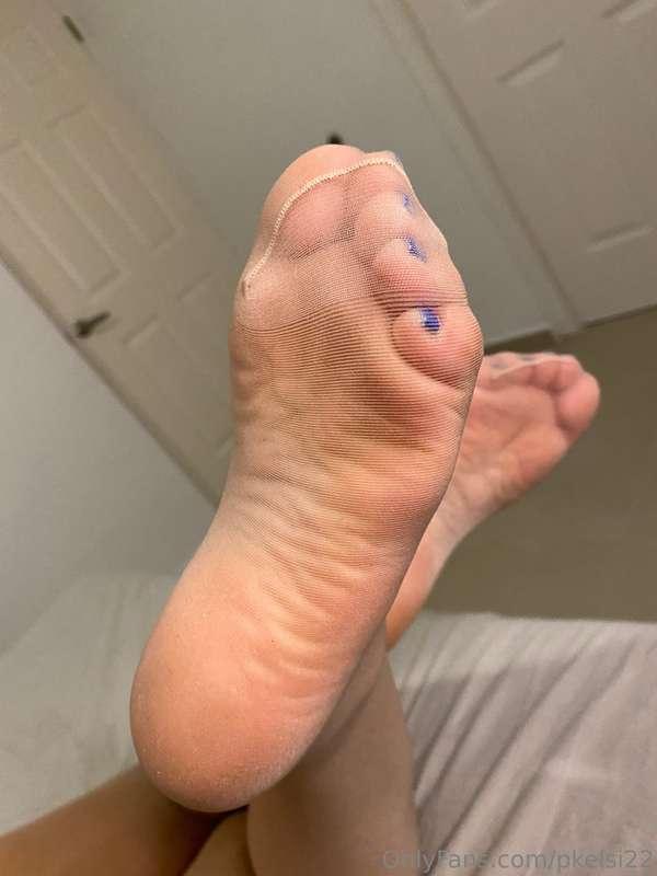 Do you want to see how he cums on my nylons? He sprays my en..