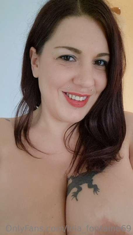 Should I post a SUPER SQUIRTY video today for you?💦😈💦