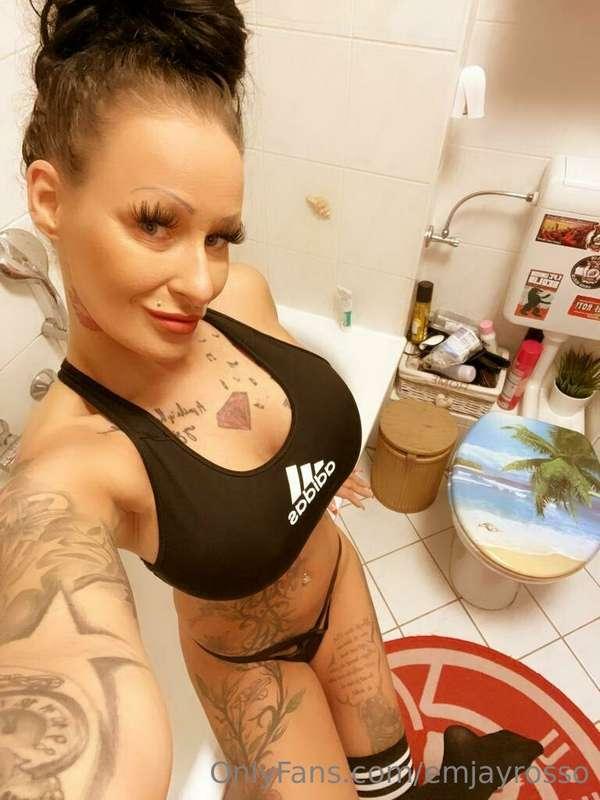 Ready for work today...  Hope you all have a good day.  Kiss..