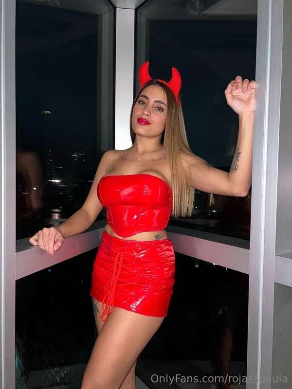 Are you there? I need your help😉🤤🤤