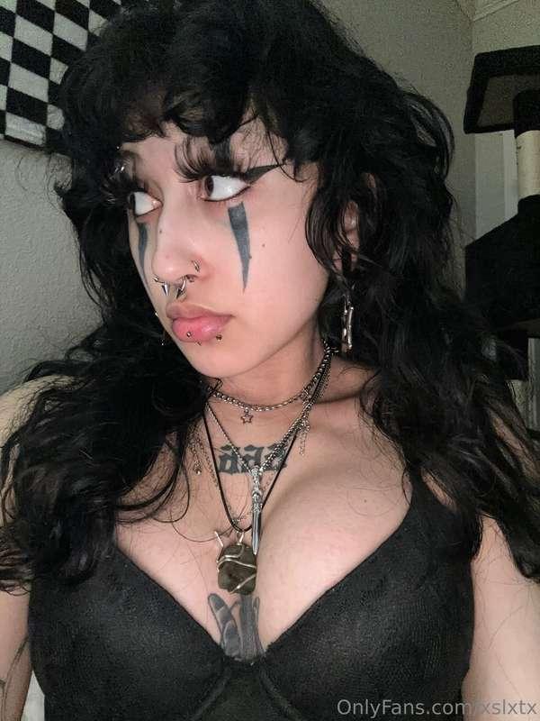 only buy if u like big nipples 😚