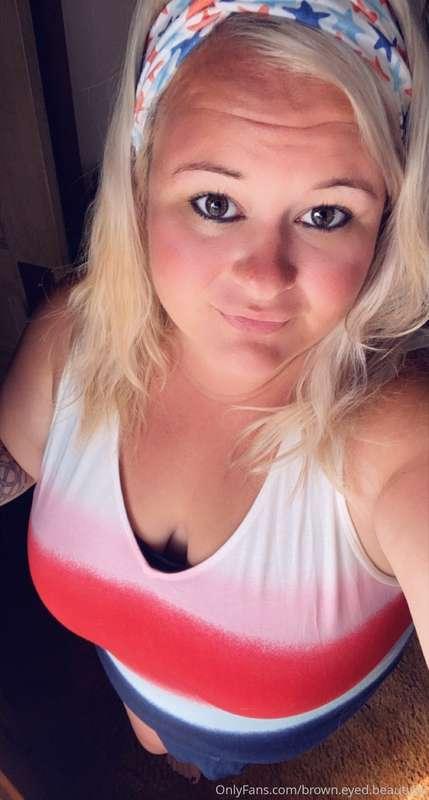 Happy Saturday! ☀️💋