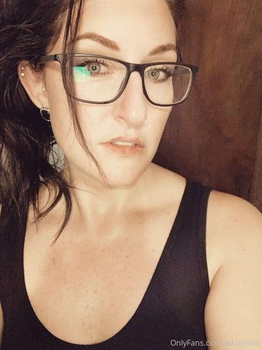 Sweating for some hard cock 🥵