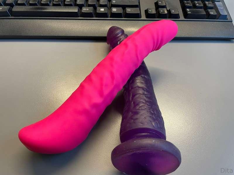 Another freaky Friday at the office 🤤

One for me, and one f..