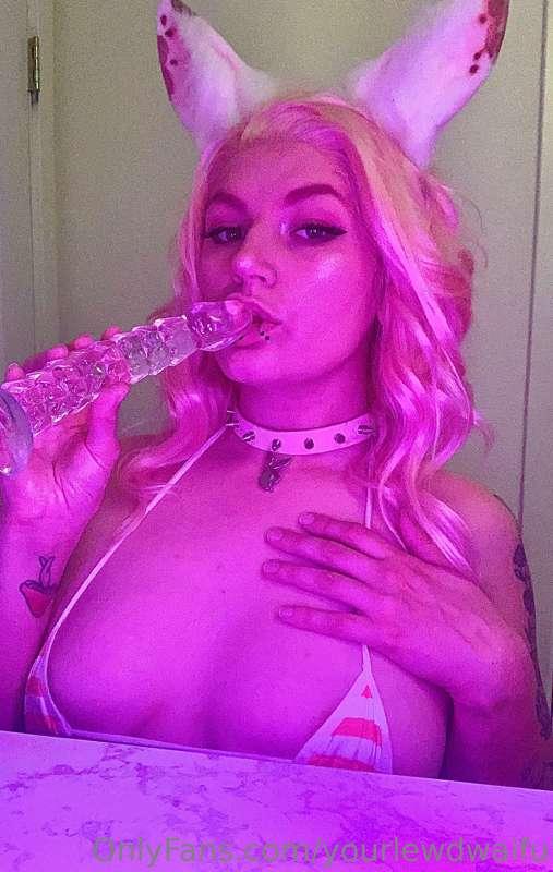 Who’s excited to see the blowjob vid? 👅
