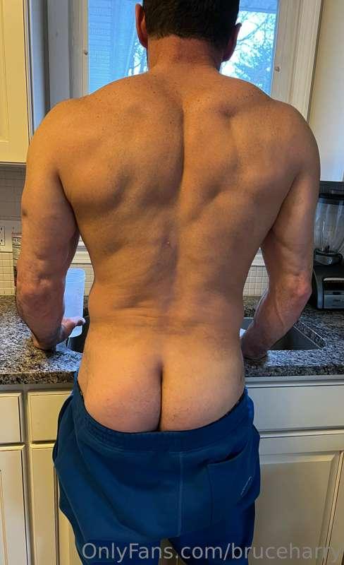 Who is going to be Daddy’s house bitch and help me with the ..