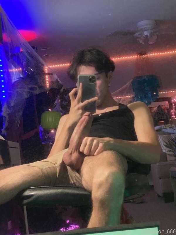 delusion666 image #1