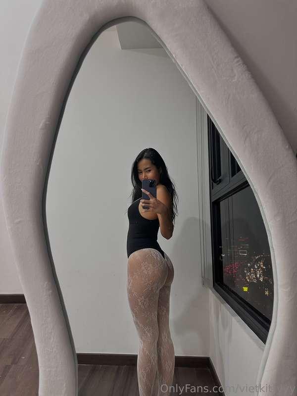 Definition of a good girl: She does whatever daddy wants her..