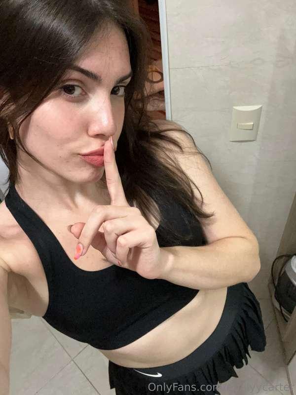 DM me if you’re currently about to stroke your dick <3 I wan..