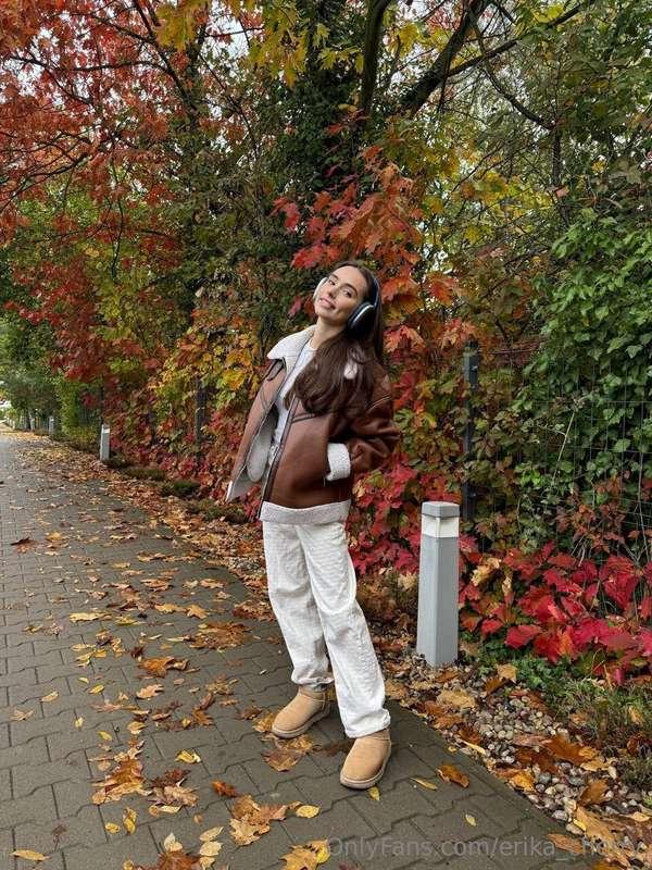 I love autumn for its bright colors 😍🍁❤️