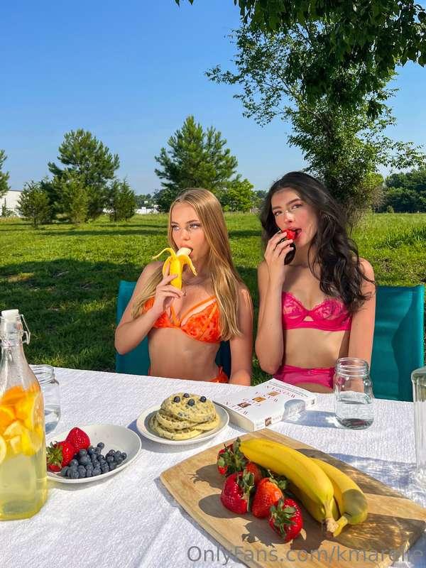 Breakfast for two🧇👅