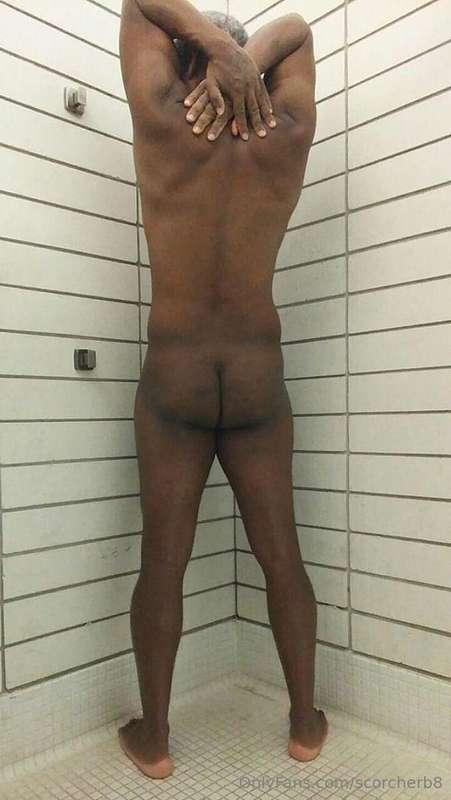 Happy Hump Day!#musculardaddy #gay #gaycruising #gaybeard #b..