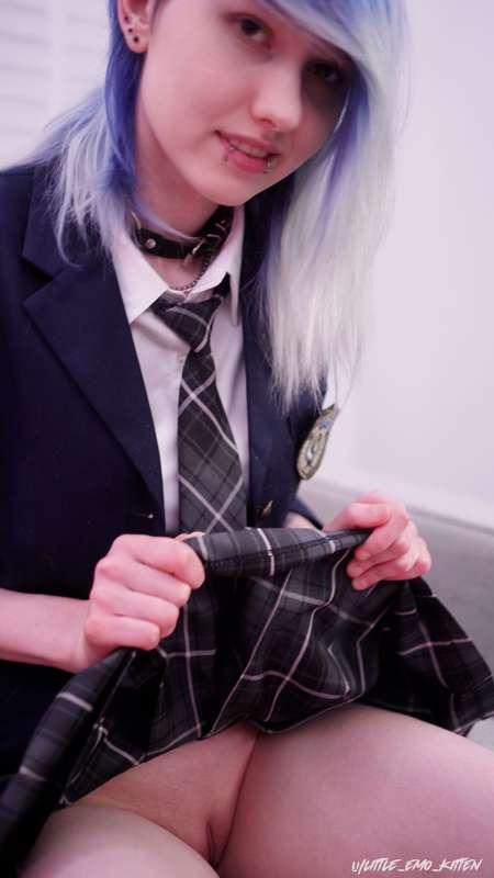 little_emo_kitten image #2